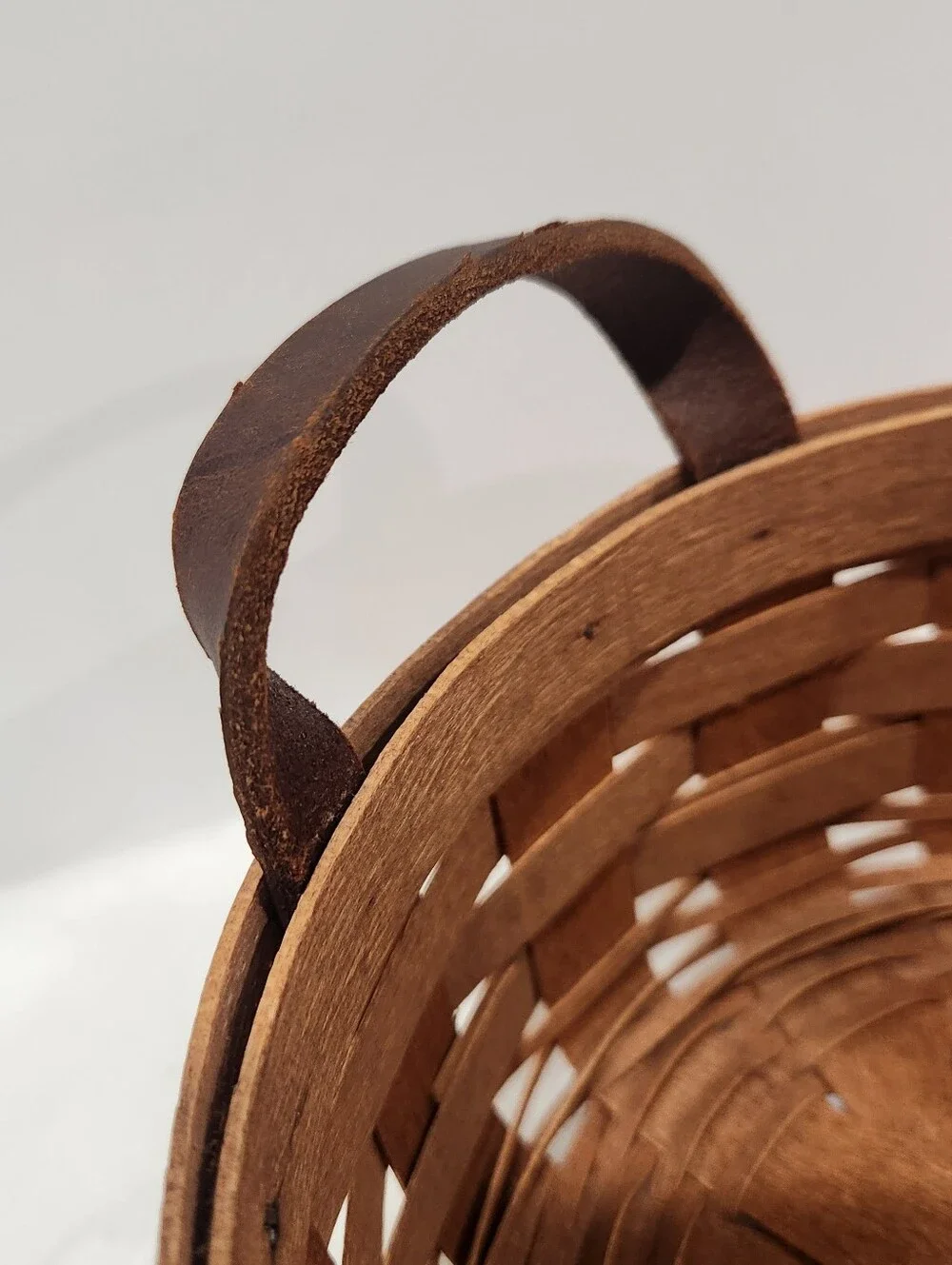 Longaberger Vintage VTG Handwoven Round Button Basket